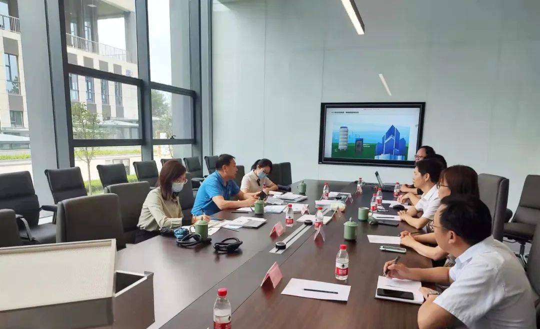 新闻资讯丨北京市顺义区科委袁日晨主任一行莅临数字之光调研指导