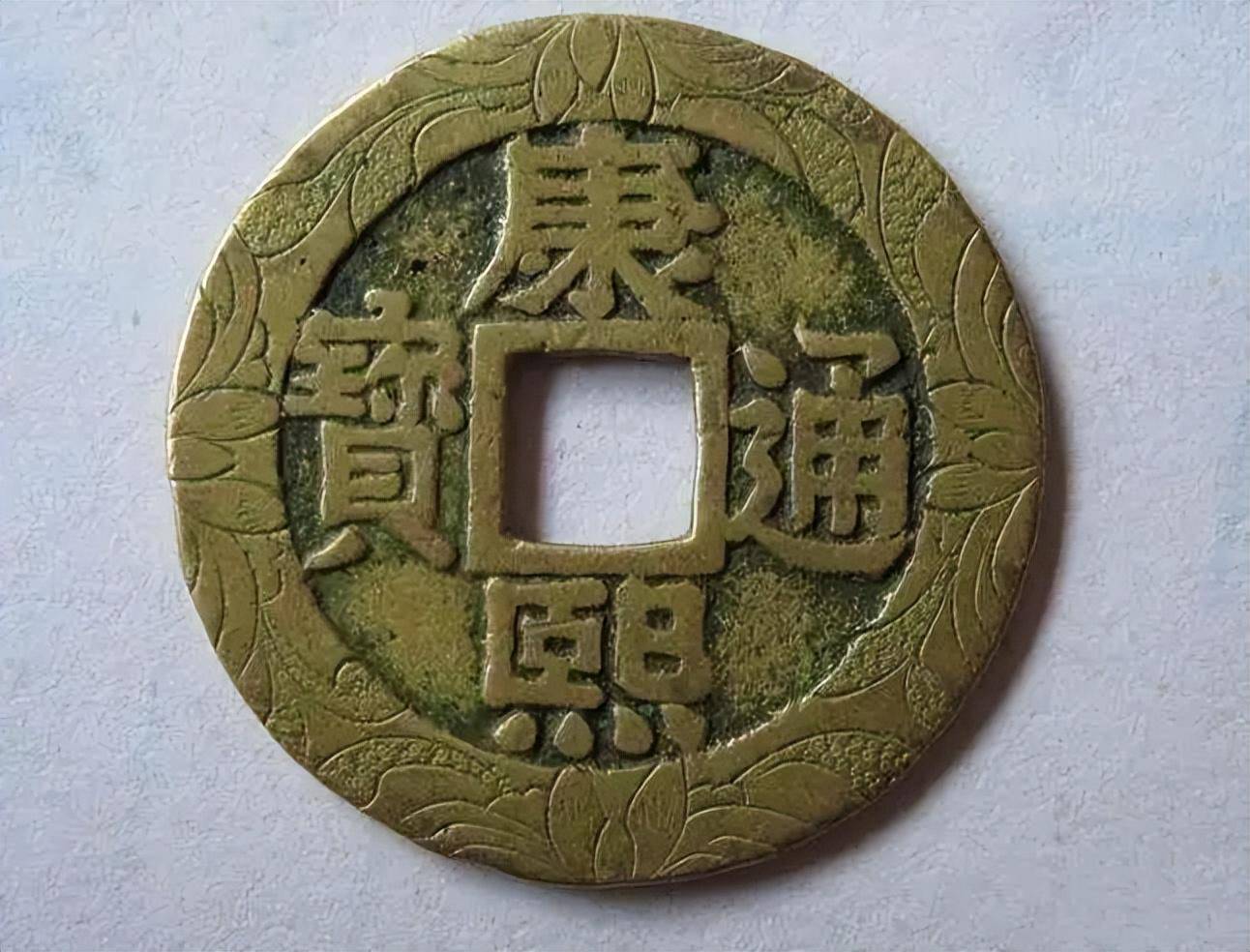 入手裸币<strong></p>
<p>羊年币</strong>，还是评级币？