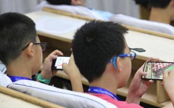 寒假未成年人最多玩14小时游戏<strong></p>
<p>充币</strong>，这真的能有效防止未成年人沉迷游戏吗？