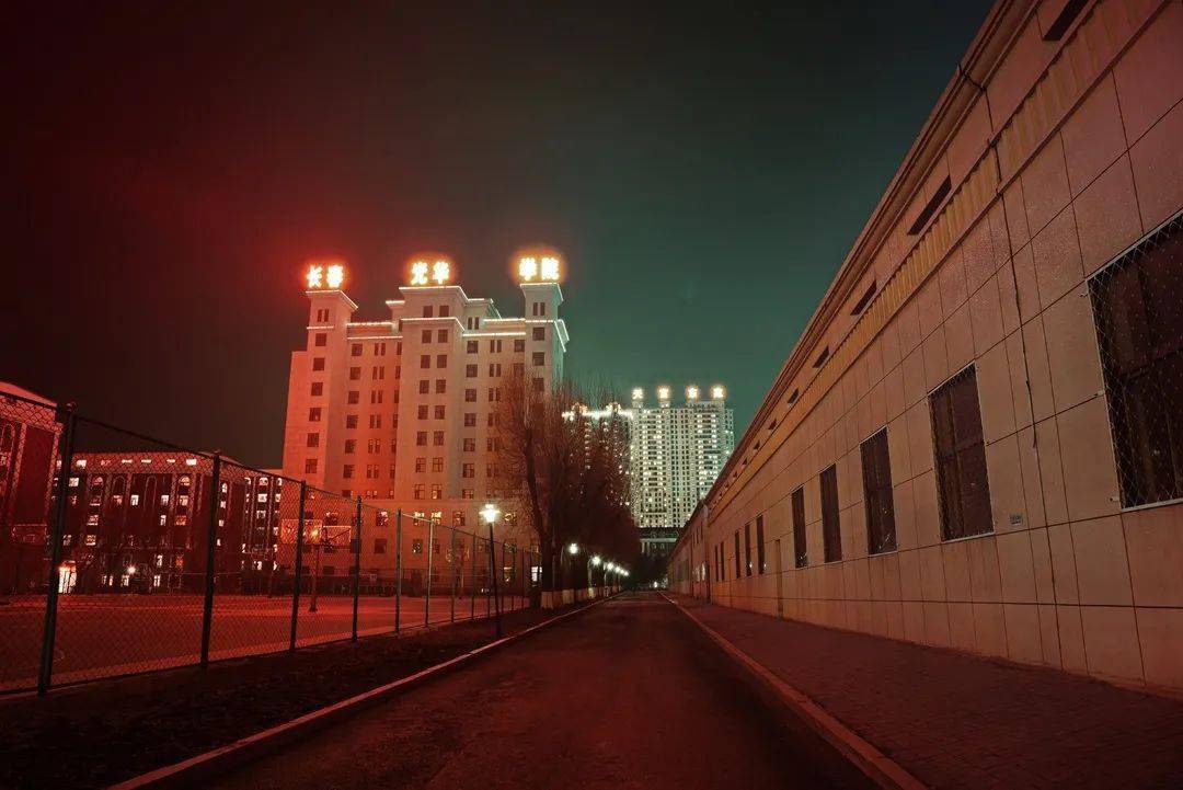 毕业季 | 我们的那些光华之夜<strong></p>
<p>光华币</strong>，光华之夏