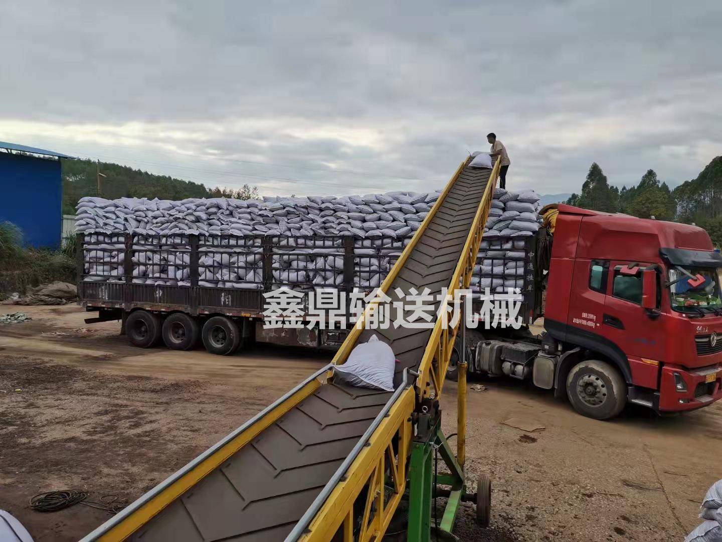 在食品行业里<strong></p>
<p>收币网</strong>，输送网带有否收震动的影响