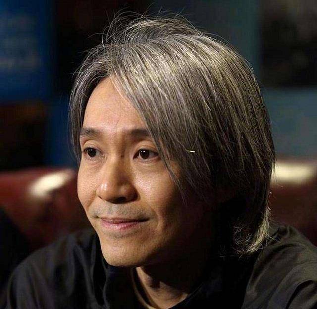 周星驰抵押豪宅内幕：对赌协议首度曝光<strong></p>
<p>可币网</strong>，4年竟要赚10.4亿网民币
