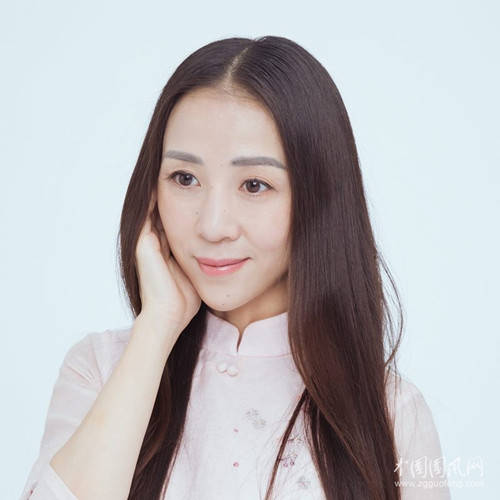 邹小泓诗词《馀》