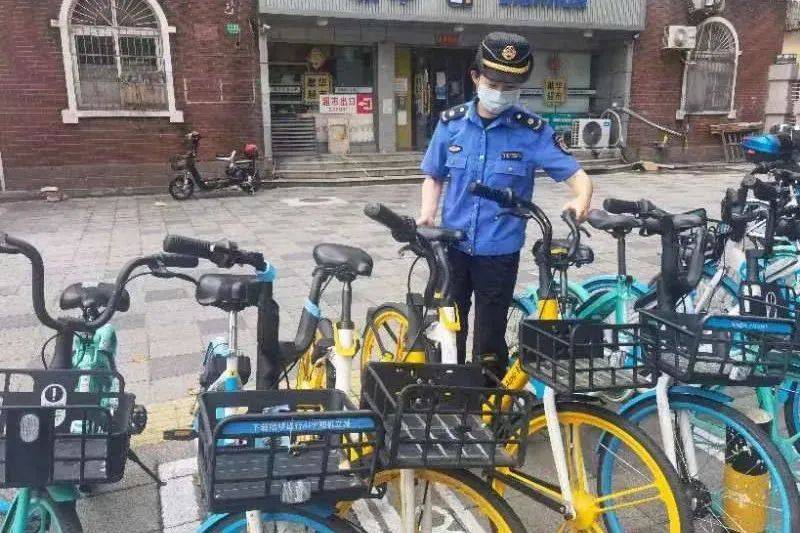 骑得放心<strong></p>
<p>巧币网</strong>，用得安心！普陀城管巧织共享单车治理网