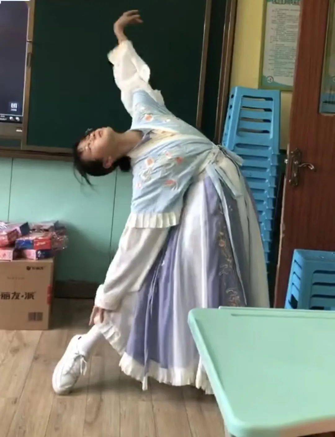 【蓓爱校园•七彩教育】七彩六一 快乐共分享