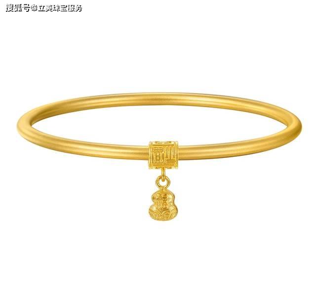 古法黄金手镯多少钱一克<strong></p>
<p>千足银多少钱一克</strong>？和普通黄金手镯价格一样吗？