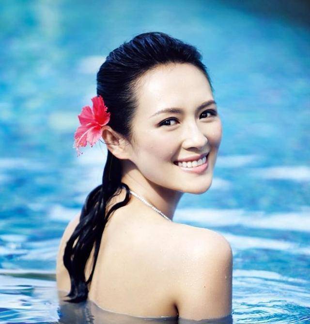 章子怡一家出行照曝光<strong></p>
<p>万达股份</strong>，汪峰细心牵手67岁岳母，被赞超有爱