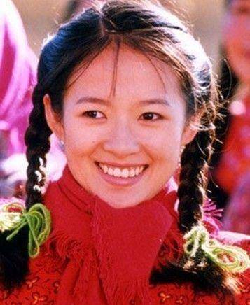 章子怡一家出行照曝光<strong></p>
<p>万达股份</strong>，汪峰细心牵手67岁岳母，被赞超有爱