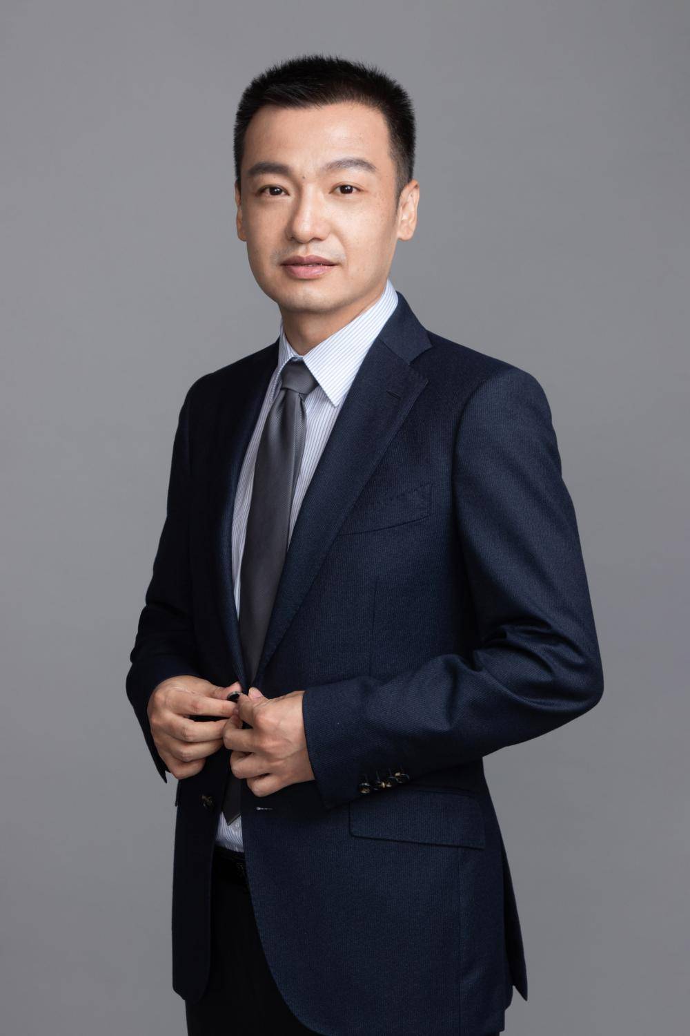 对话资管30人｜苏银理财总裁杨涛：“投研+科技”驱动<strong></p>
<p>理财客户</strong>，以客户为中心，促进理财业务高质量发展