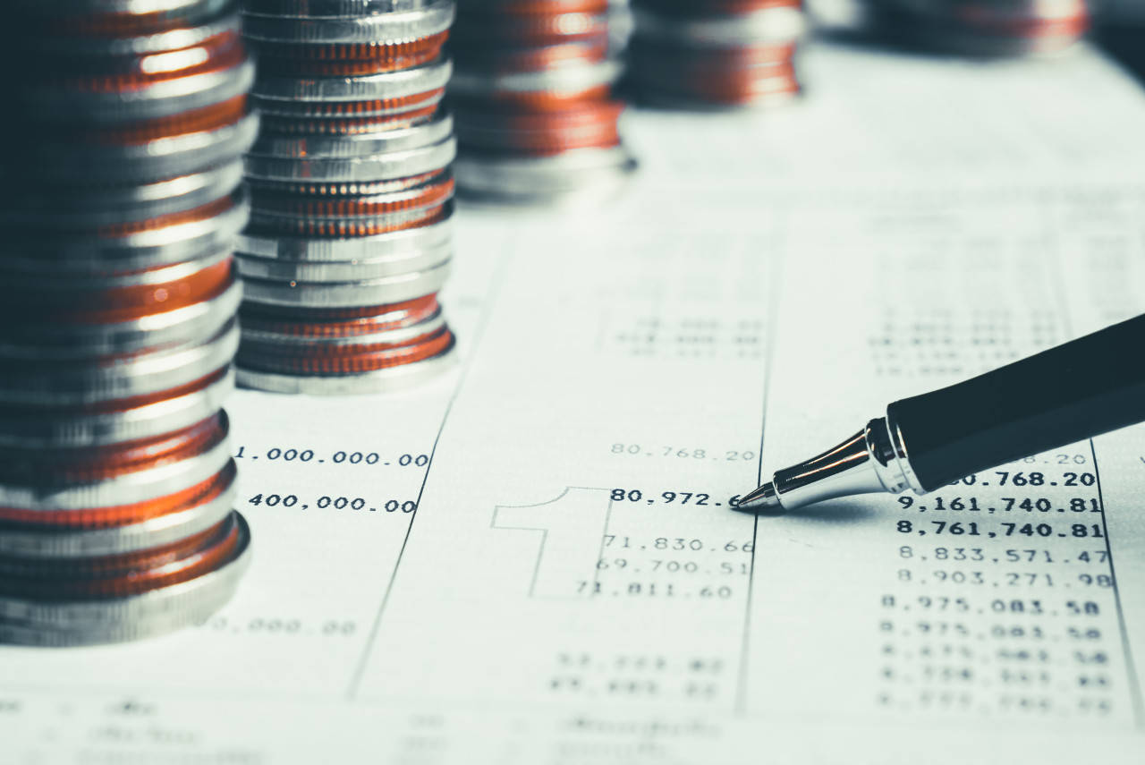 员工用理财POS机违规划转并侵占客户资金<strong></p>
<p>理财客户</strong>，中信银行多人领罚