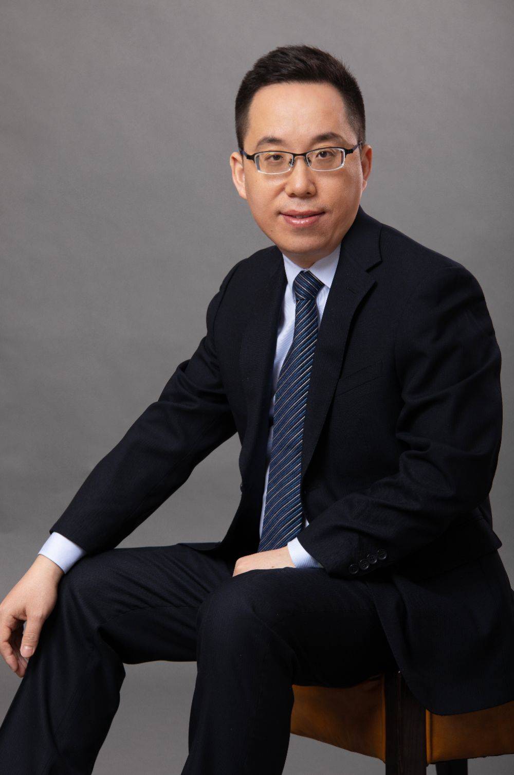 对话资管30人 | 光大理财副总经理李永锋：持续丰富七彩阳光理财产品体系<strong></p>
<p>理财</strong>，为投资者创造长期可持续的价值回报