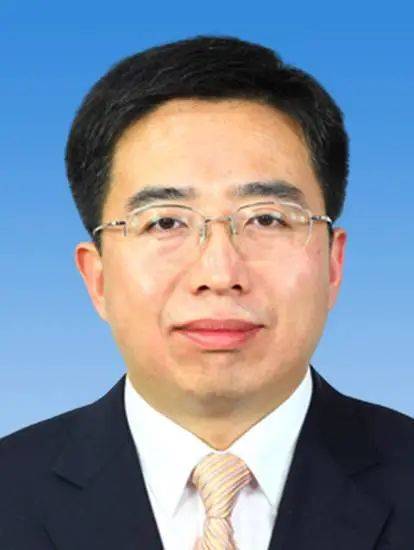 上海一区长卸任<strong></p>
<p>招商银行理财</strong>，新职务已明确