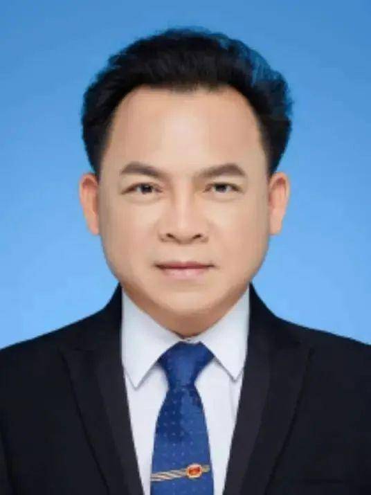 卸任市委书记3天后<strong></p>
<p>支付宝的理财</strong>，55岁的他任省政府党组成员！