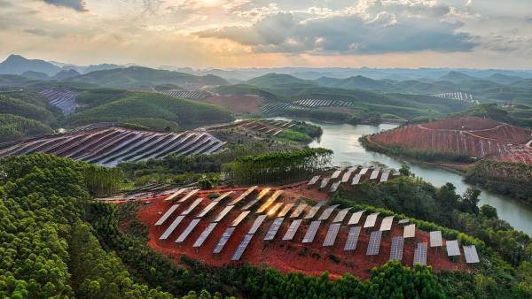 “某些国家话说得很满却不落实<strong></p>
<p>理财互联网</strong>，中国正相反”