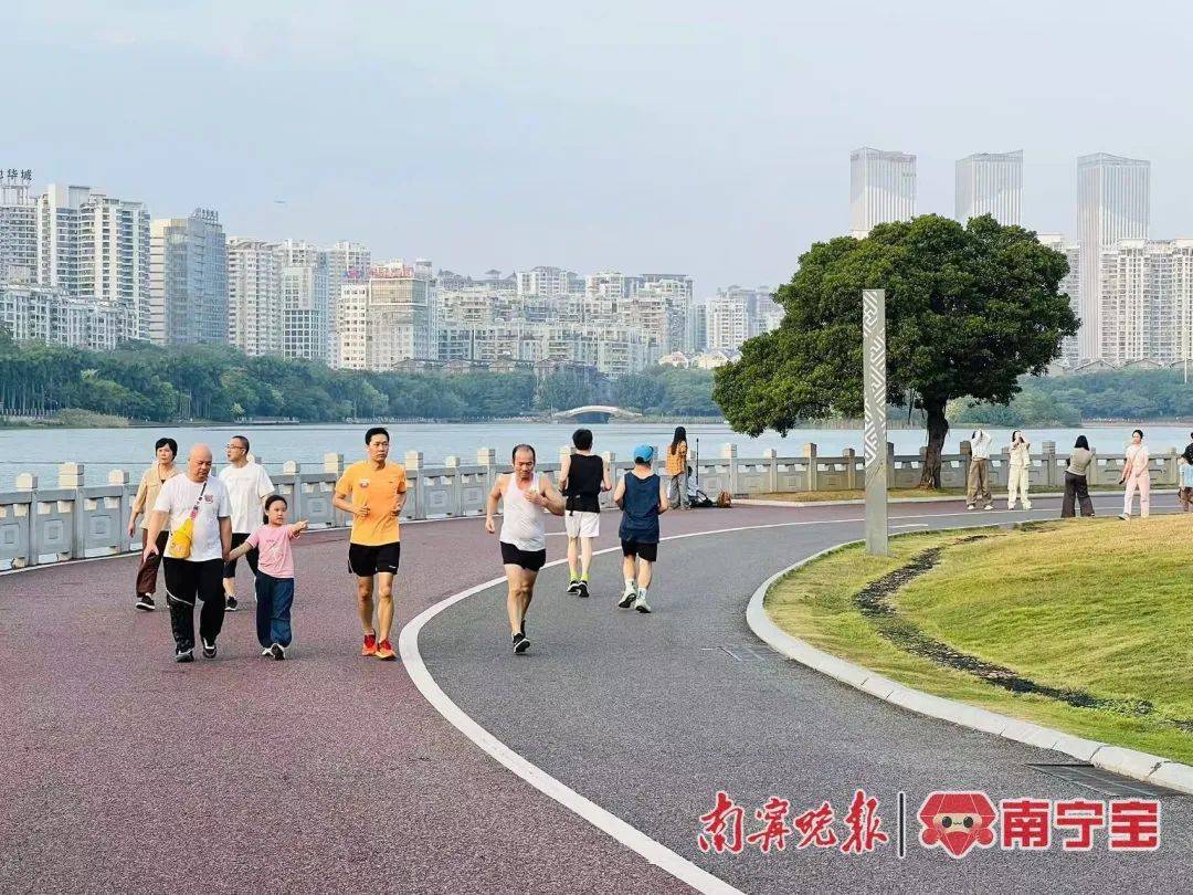 广西迎来“跳水”式降温<strong></p>
<p>百度理财</strong>，未来一周南宁天气→