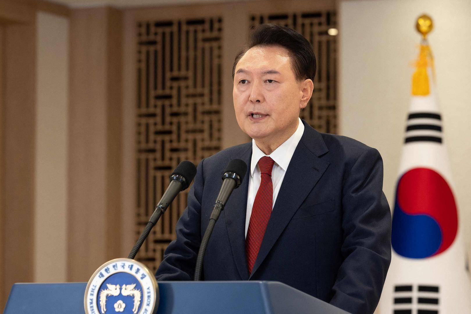突然主张弹劾总统的韩国执政党党首：曾获尹锡悦多次提拔<strong></p>
<p>理财产品保本</strong>，后因第一夫人惹怒“亲尹派”