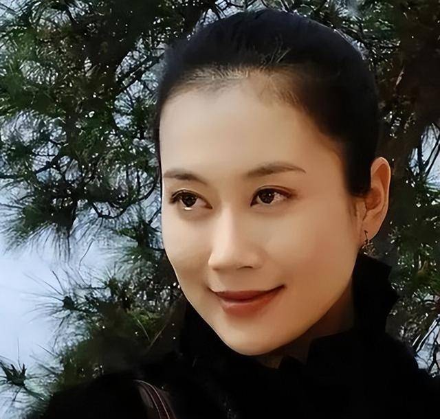 “坏人专业户”姚刚：一生无妻无子<strong></p>
<p>学生理财</strong>，如今53岁在千万豪宅一个人住