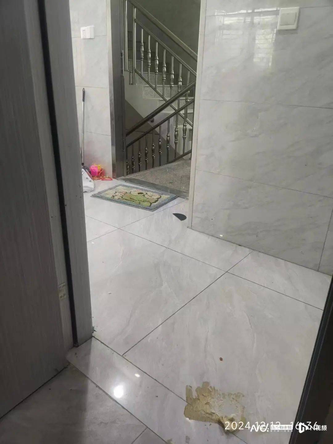 深圳一产妇在家产子<strong></p>
<p>学生理财</strong>，医院拒开出生证明？最新回应！