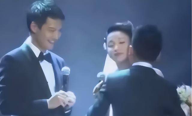 陈坤的儿子已成年<strong></p>
<p>理财有风险吗</strong>，容貌开始显现母亲的基因，像谁可以认得出吗？