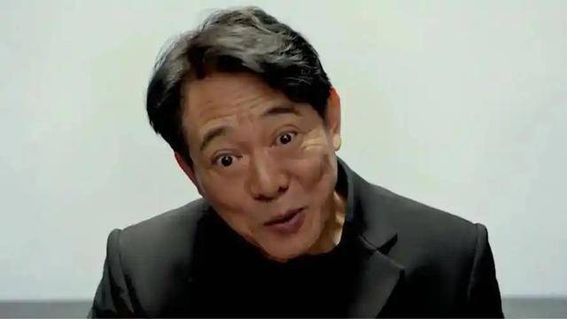 李连杰:后事一切从简<strong></p>
<p>理财分红</strong>，不用立碑也不用办丧事，树葬海葬都可以