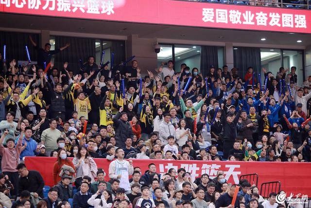 热血沸腾！青岛男篮最后三分钟14-0绝地翻盘<strong></p>
<p>基金怎么理财</strong>，队史首次单赛季双杀辽宁