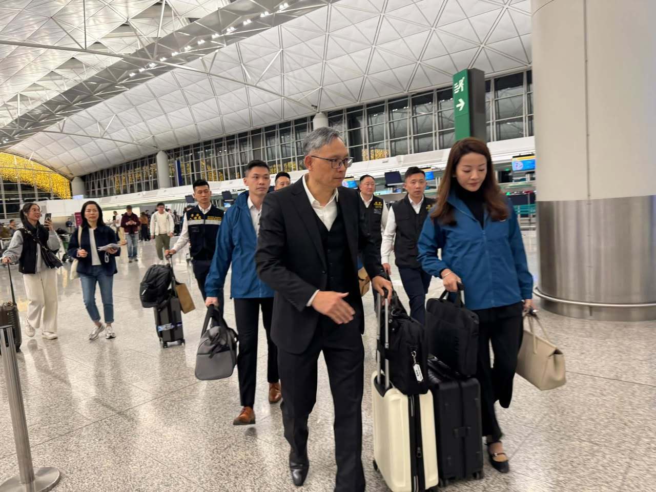 仍有12名港人被困缅甸<strong></p>
<p>基金怎么理财</strong>，香港派专责小组前往泰国跟进