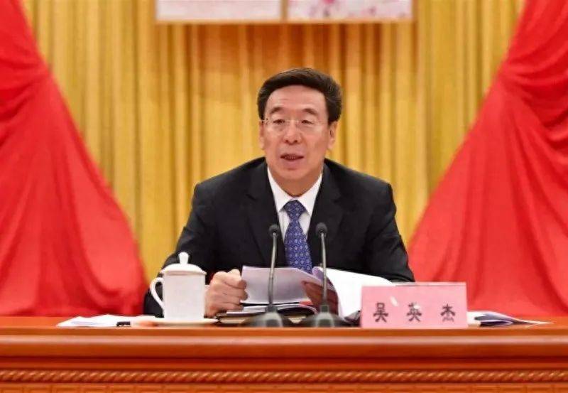 今年首个！正部级“老虎”被查<strong></p>
<p>十万理财</strong>，上周五还在开会