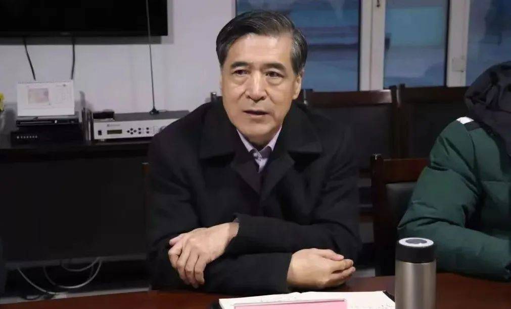 中央打虎！当过赤峰市市长、赤峰市委书记、包头市委书记等<strong></p>
<p>5万理财</strong>，王中和被查
