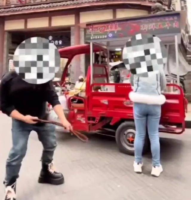四川巴中三名网红街头拍摄低俗视频<strong></p>
<p>收益高理财</strong>，被行政处罚