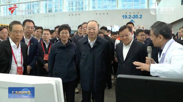 首次落地广东！省委书记、部长等共同巡馆<strong></p>
<p>理财收益高</strong>，事关“头等大事”