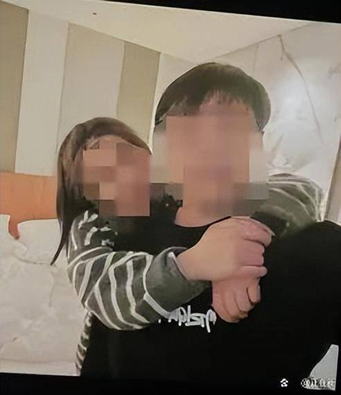 上海一区财政局主任科员被妻子举报出轨副科长<strong></p>
<p>微信怎么理财</strong>，当地纪委回应