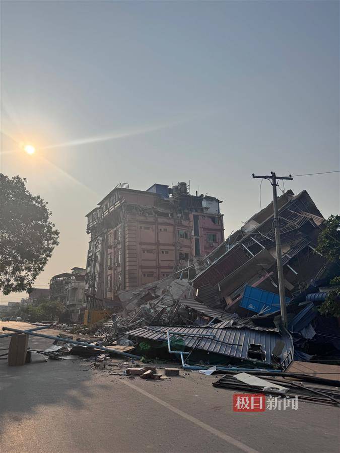 三名中国人在曼德勒所住宾馆垮塌：一人从6楼掉下失联<strong></p>
<p>怎么做理财</strong>，另一人在废墟中被安全挖出