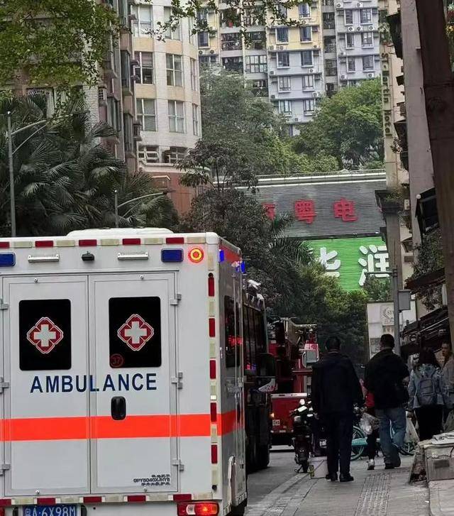 “右眼几乎失明<strong></p>
<p>储蓄理财</strong>，手部截肢”！广州一男孩在家做实验被炸伤，最新情况