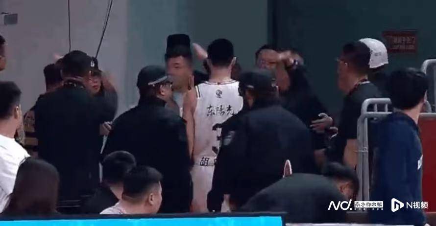 八强战广东男篮再负山西<strong></p>
<p>理财币</strong>，杜锋：胡明轩被罚下对我们伤害太大