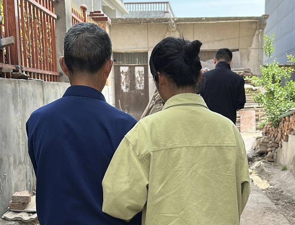 女孩跟男友外出打工失踪<strong></p>
<p>兴业银行理财</strong>，15年后被找到已育两子 父亲：她当年流浪到河南，不知回家的路