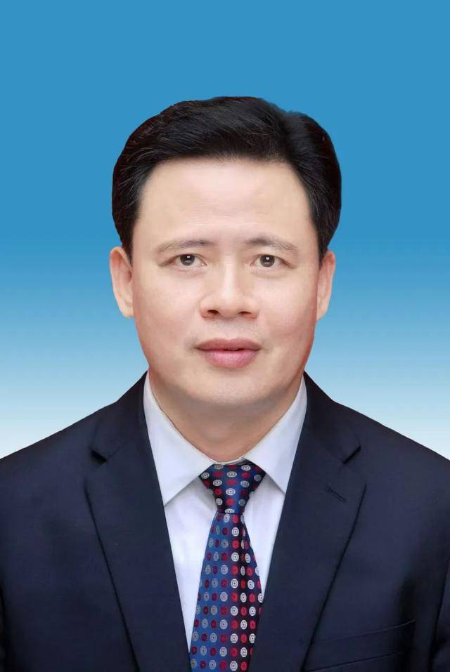 福建4位干部履新<strong></p>
<p>理财行业</strong>，2位升副厅