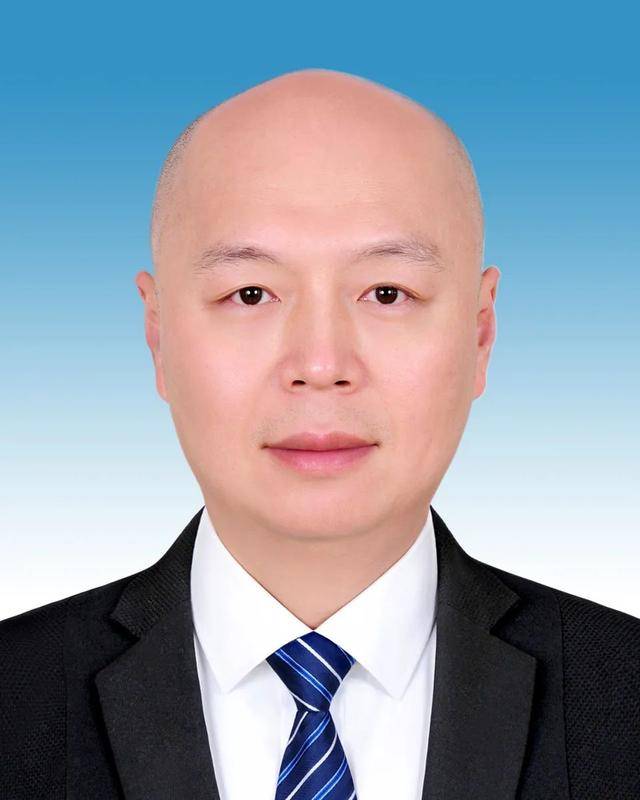 福建4位干部履新<strong></p>
<p>理财行业</strong>，2位升副厅