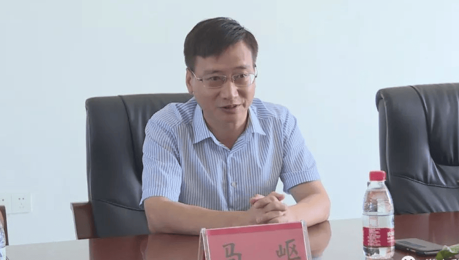 副县长拉拢6名公职人员<strong></p>
<p>理财产品赎回</strong>，组建“七兄弟吃喝圈”，长期接受打牌掼蛋等“保姆式”服务