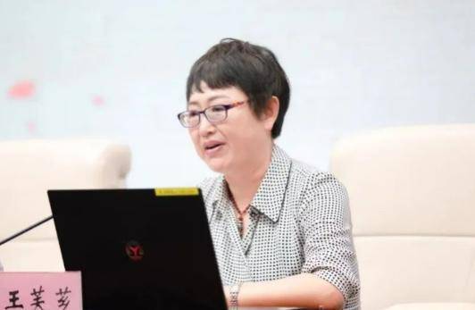 吉林一女官员被查！当过扫黑办主任<strong></p>
<p>理财产品赎回</strong>，她曾说“吃人家的嘴短，拿人家的手短”