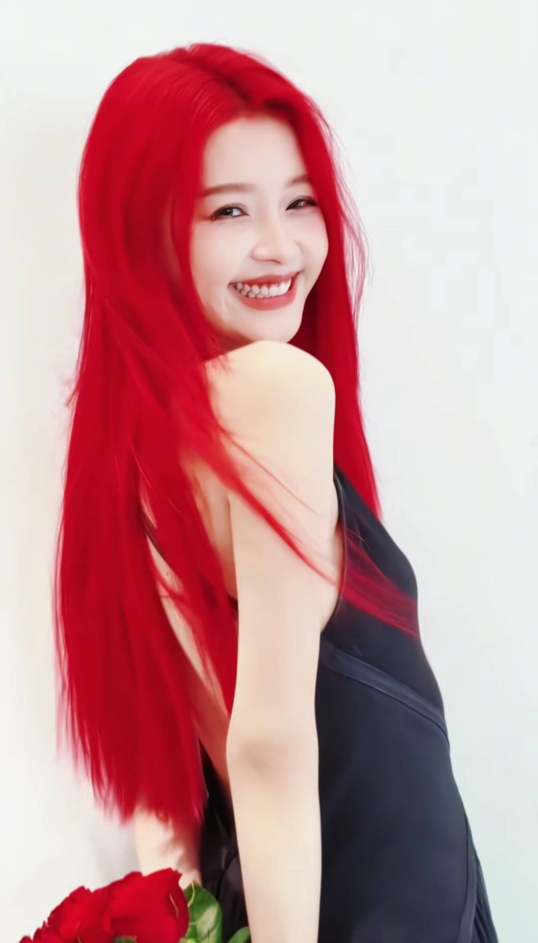 女演员染红色头发<strong></p>
<p>理财产品赎回</strong>，称“吃了三天过敏药才敢染”