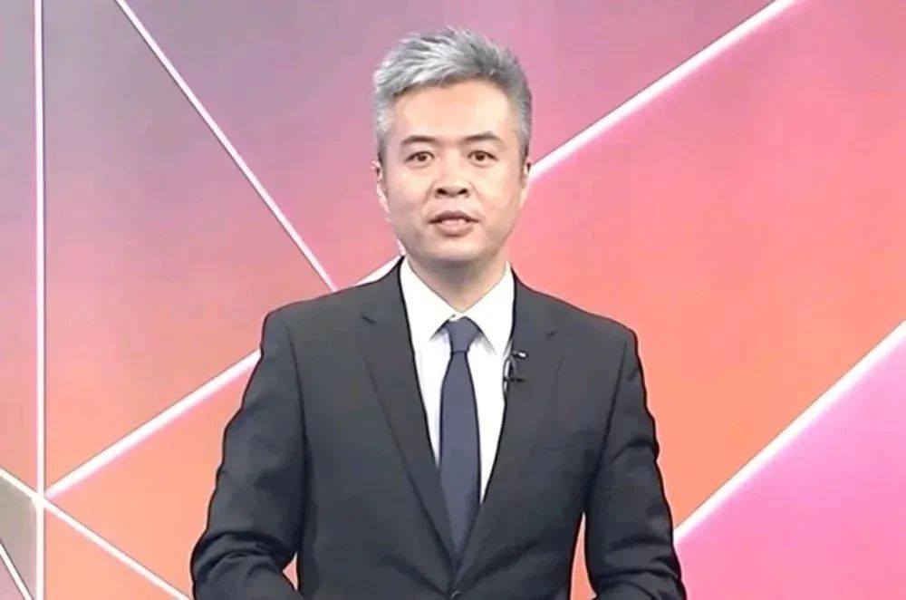 时隔2年<strong></p>
<p>理财宝</strong>，前央视主持人露面！此前被控行贿超950万元