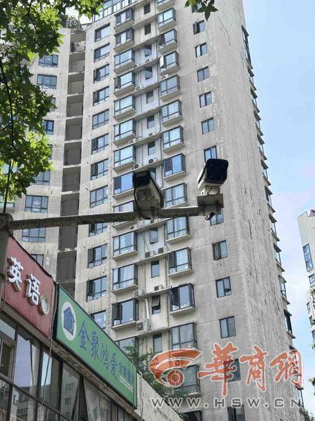 西安14岁初中生骑车回家在小区被撞 孩子说肇事司机下车看<strong></p>
<p>香港理财</strong>了看就离开