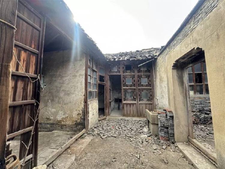 扬州一清代文物合院618元起拍<strong></p>
<p>银行理财安全吗</strong>，此前已流拍两次