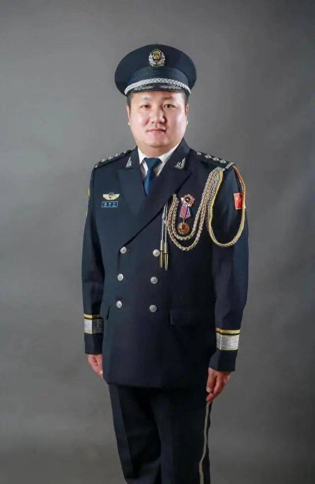生于1989年<strong></p>
<p>教育理财</strong>，杨旭恒递补为河南省委委员