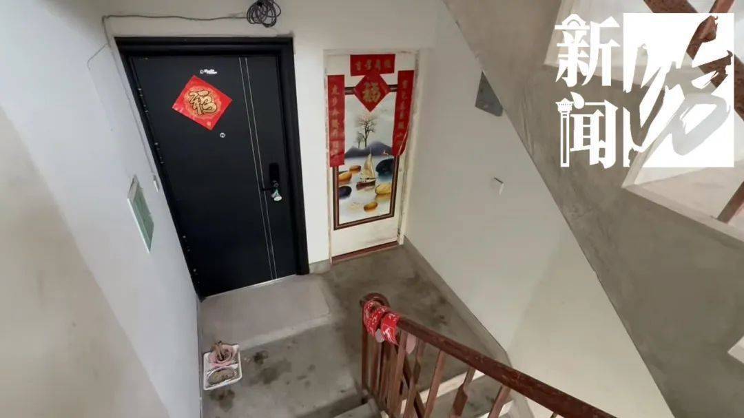 上海一老人拒绝疏通马桶<strong></p>
<p>理财合同</strong>，整栋楼天天被臭味“袭击”！邻居们真崩溃了