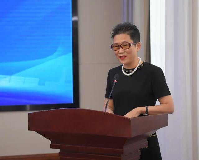 陈世琴<strong></p>
<p>百万理财</strong>，任上被查