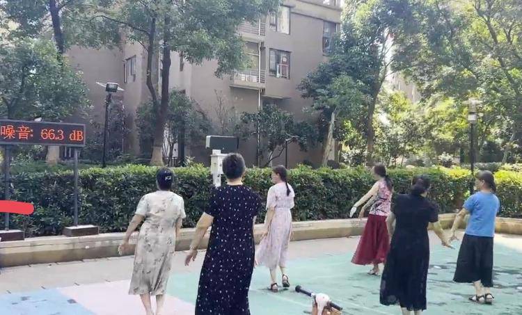武汉一小区现“广场舞降噪神器” 生产商：产品售价3万<strong></p>
<p>银行理财业务</strong>，能将声波集中在目标区域