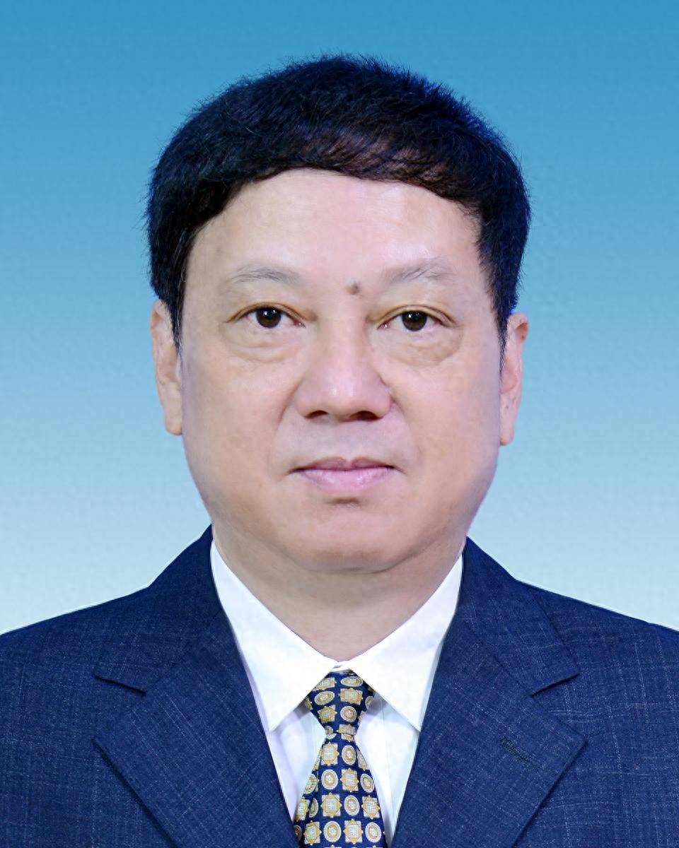 他当选新职<strong></p>
<p>美元理财</strong>！曾任福州市市长（附简历）