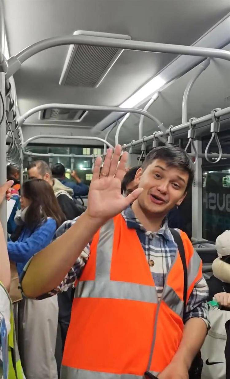 旅客亲历国航航班紧急备降俄罗斯：尝到免费俄罗斯馅饼<strong></p>
<p>基金理财产品</strong>，将收到600欧元赔偿