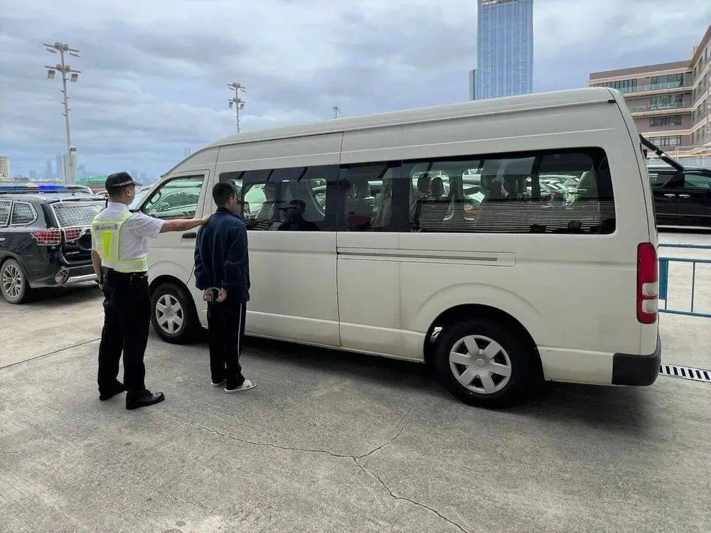 36岁内地男子靠“水下推进器”偷渡至澳门<strong></p>
<p>民生银行理财</strong>，被海关抓个正着，获刑4个月